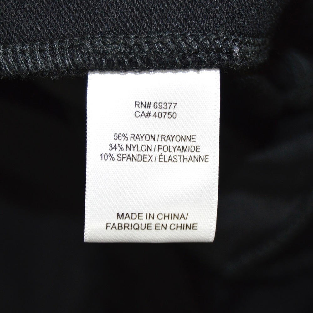 Marla Wynne Wynne Layers Crop Crepe Pants, Black - Size 2XP - Picture 4 of 7